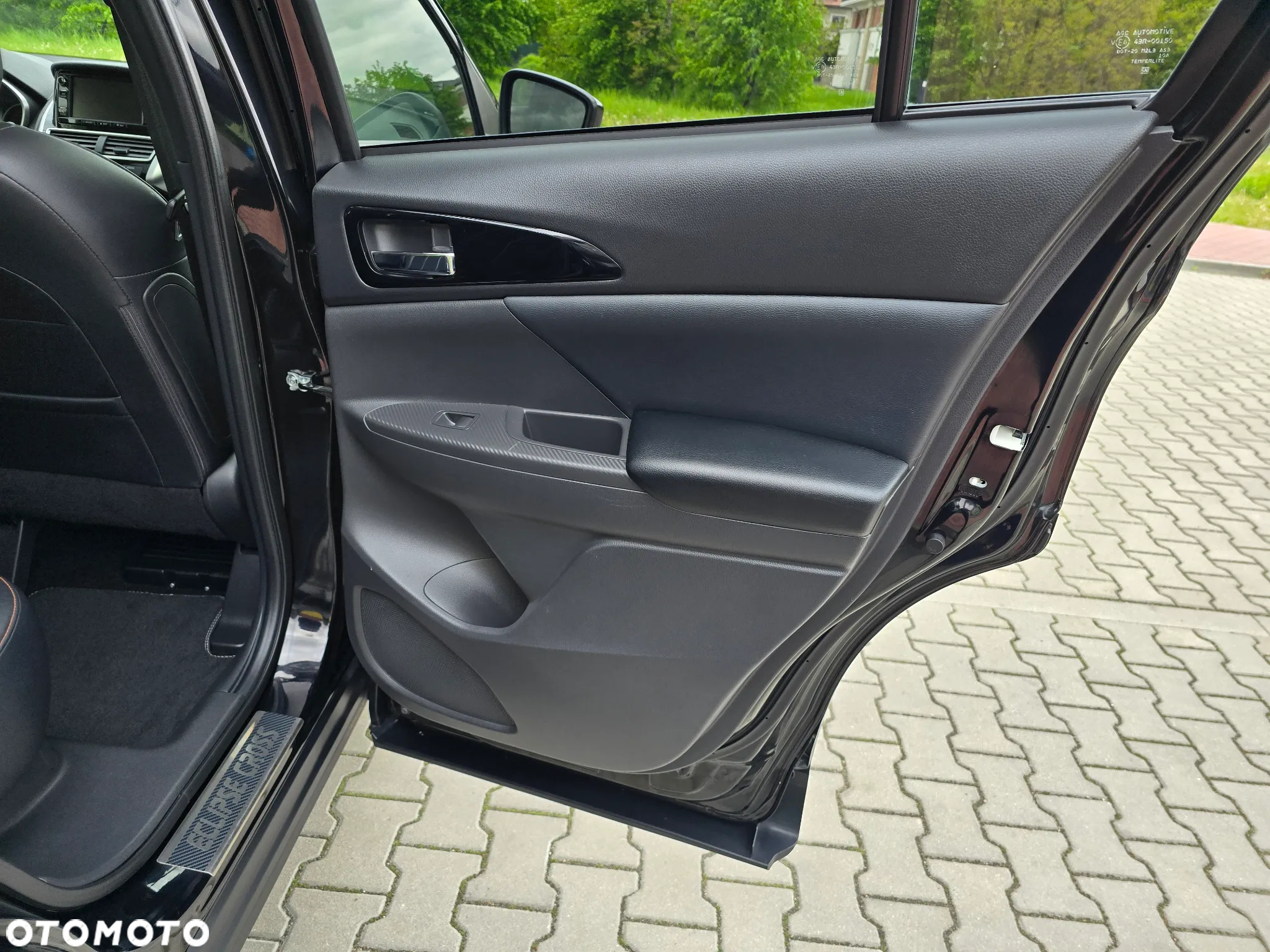 Mitsubishi Eclipse Cross 1.5 T-MIVEC (ClearTec) CVT 2WD Active - 25