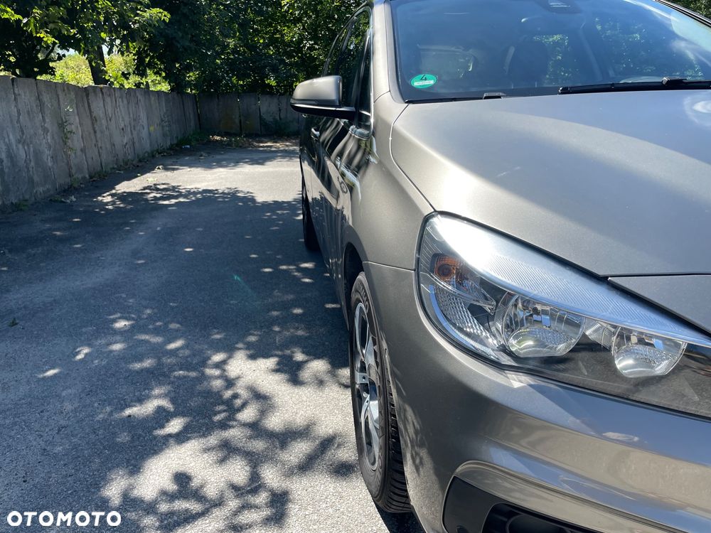 BMW Seria 2 218i - 16