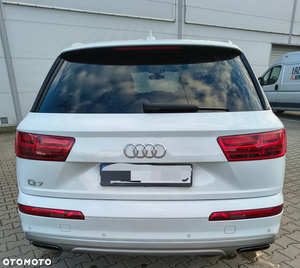 Audi Q7 3.0 TFSI Quattro Tiptr - 4
