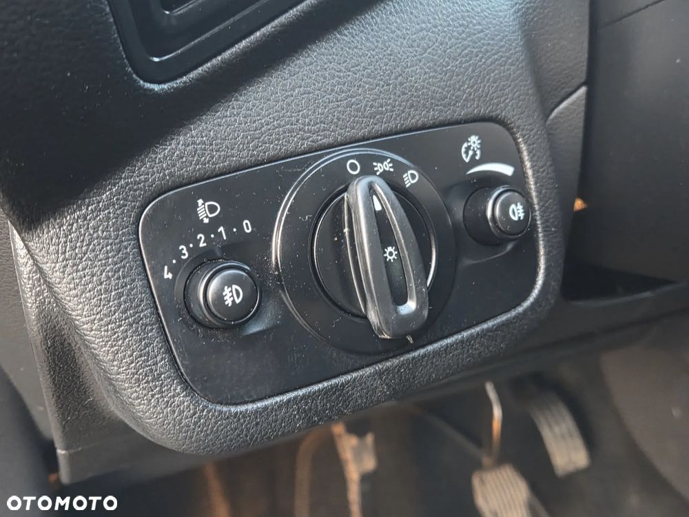 Ford Kuga 2.0 TDCi 2x4 SYNC - 17