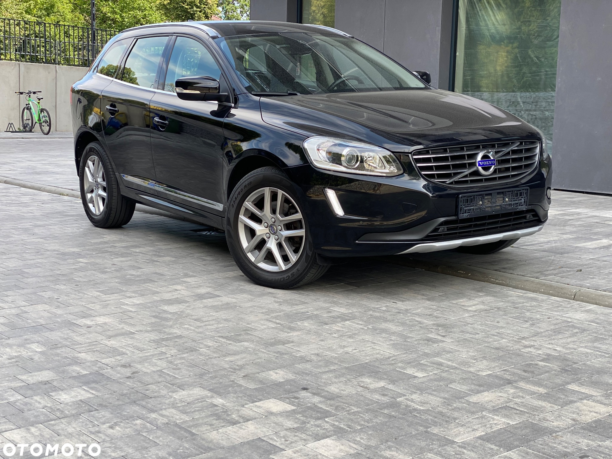 Volvo XC 60 D4 Momentum Pro - 2
