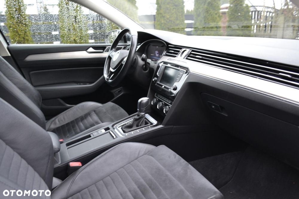 Volkswagen Passat 1.8 TSI BMT Comfortline DSG - 26