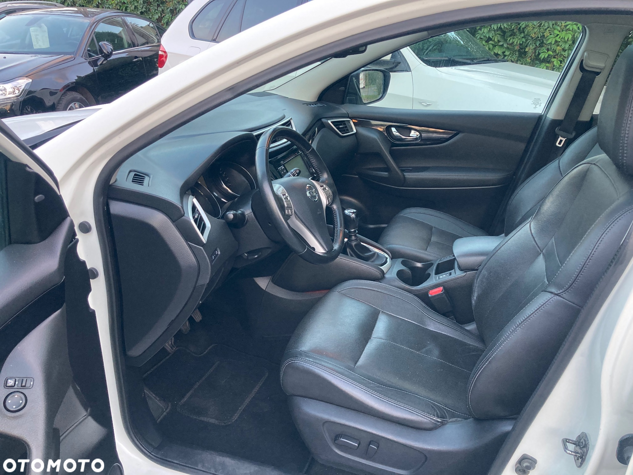 Nissan Qashqai 1.5 dCi Tekna - 8
