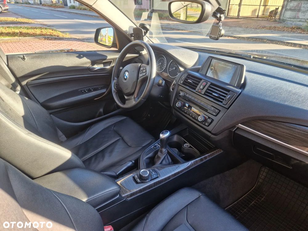 BMW Seria 1 118d Sport Line - 11