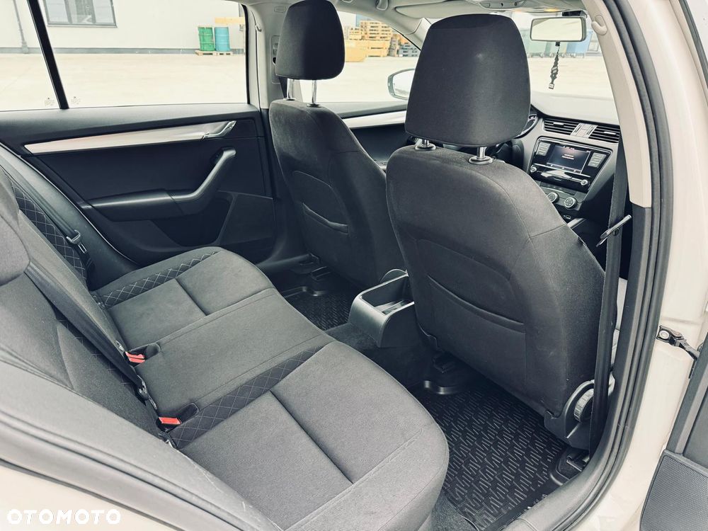 Skoda Octavia 1.6 TDI SCR Business - 7