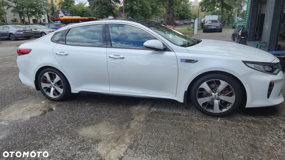 Kia Optima 2.0 T-GDI GT - 4
