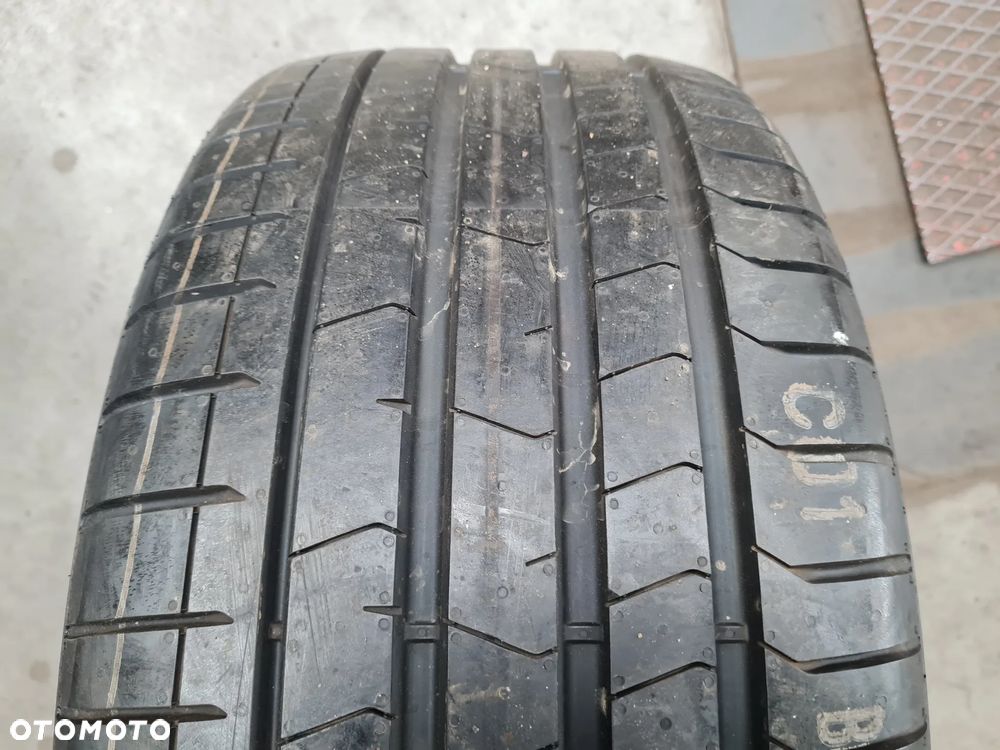 PIRELLI P Zero PZ4 RFT 255/35R19 2025 NOWA - 1