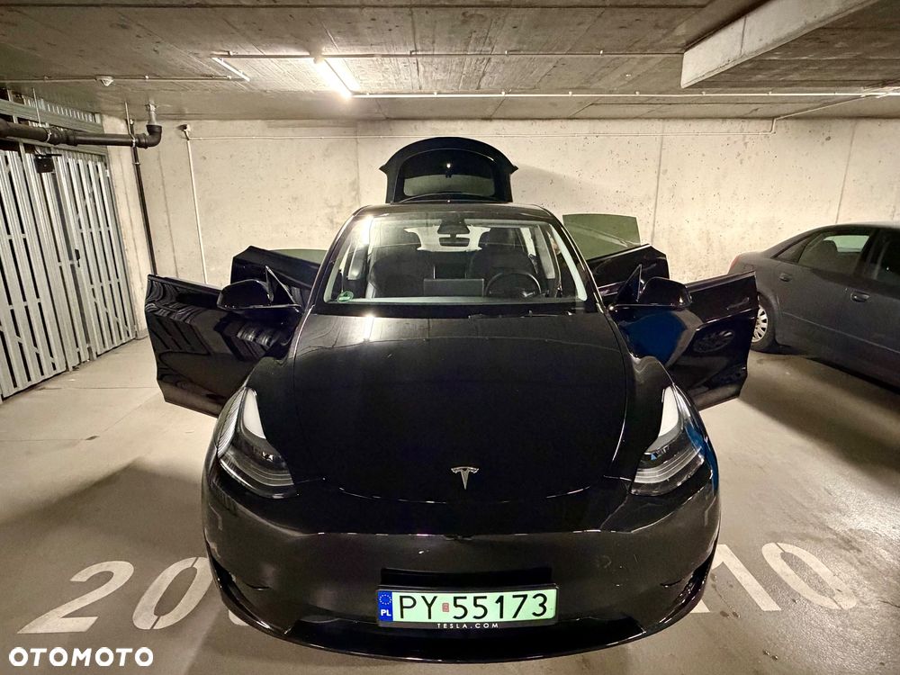 Tesla Model Y RWD - 2