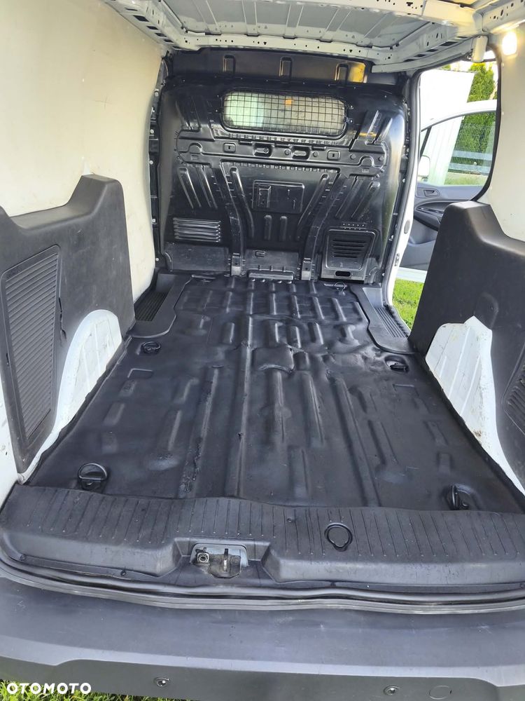 Ford Transit Connect - 11