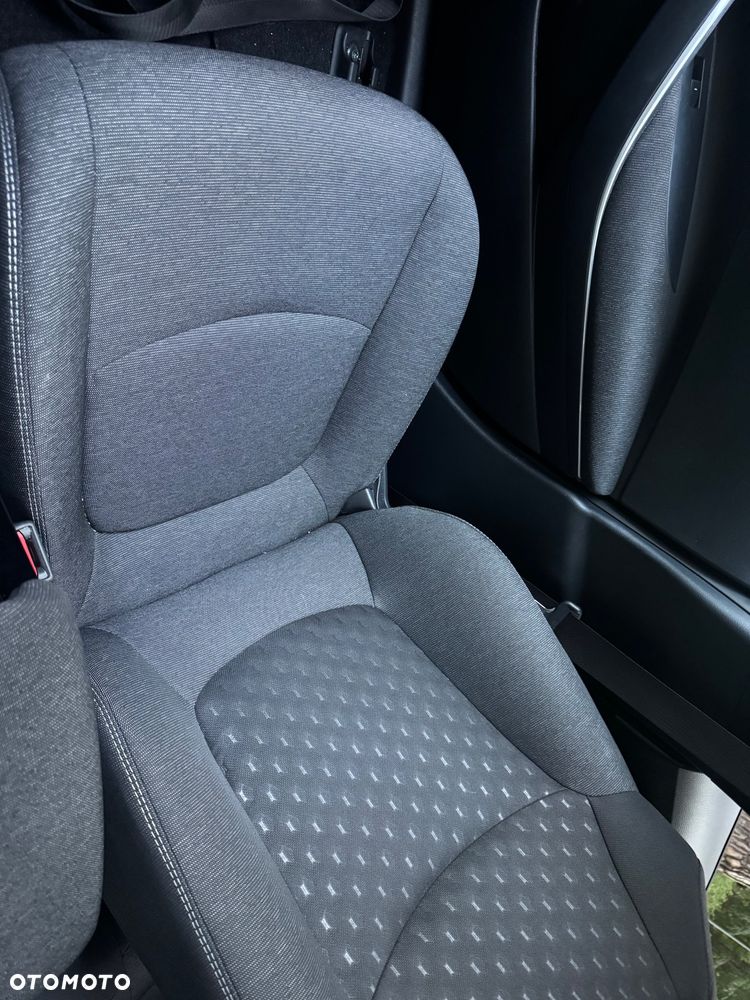 Toyota Corolla 1.8 Hybrid Executive - 19