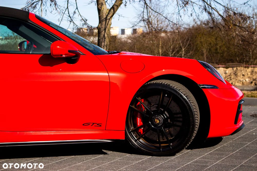 Porsche 911 Targa 4 GTS - 7