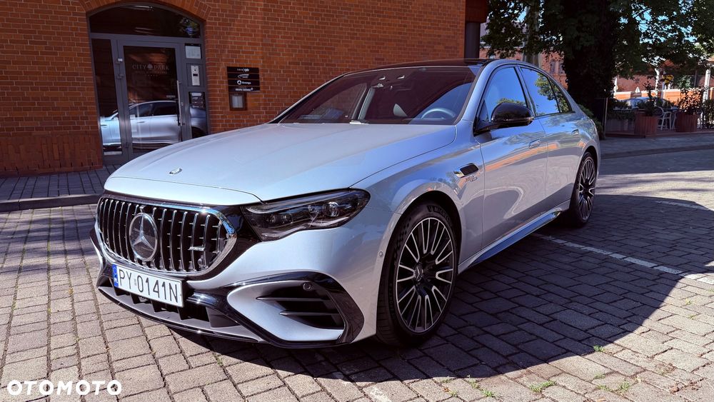 Mercedes-Benz Klasa E AMG 53 4Matic+ AMG SPEEDSHIFT TCT 9G - 19