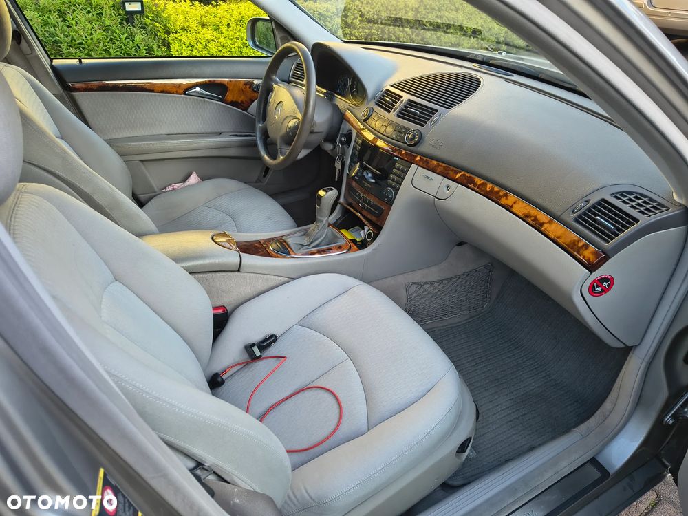 Mercedes-Benz Klasa E 200 Kompressor Elegance Sport Edition - 5