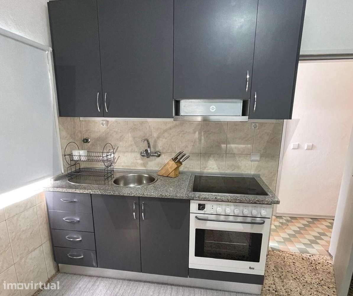 Venda! Apartamento com 3 quartos, de R/C, em moradia, com vistas de ri - Grande imagem: 5/18