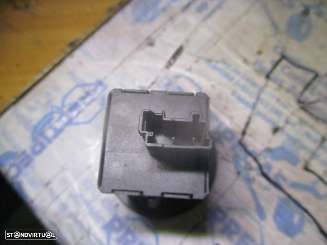 Interruptor 13577258 OPEL INSIGNIA 2010 Airbag OPEL CORSA E 2015 1.3CDTI 75CV 3P BRANCO OPEL ASTRA J 2015 1.6 CDTI 110CV 4P BRANCO - 3