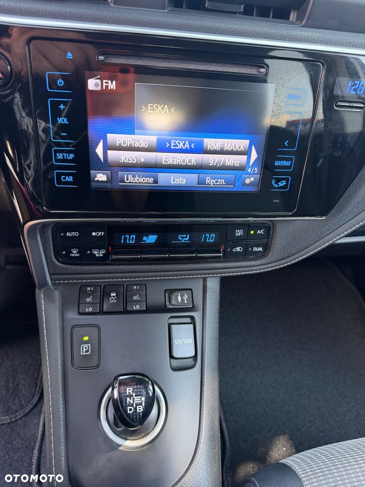 Toyota Auris Hybrid 135 Prestige - 15