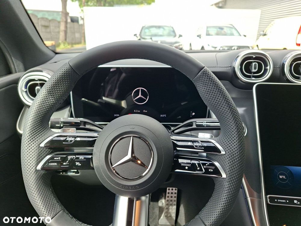 Mercedes-Benz GLC - 11
