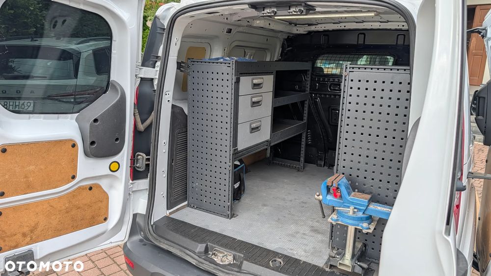 Ford Connect - 16