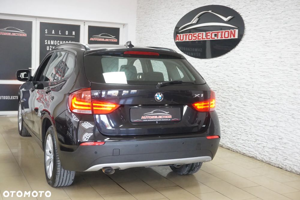 BMW X1 sDrive18d - 11