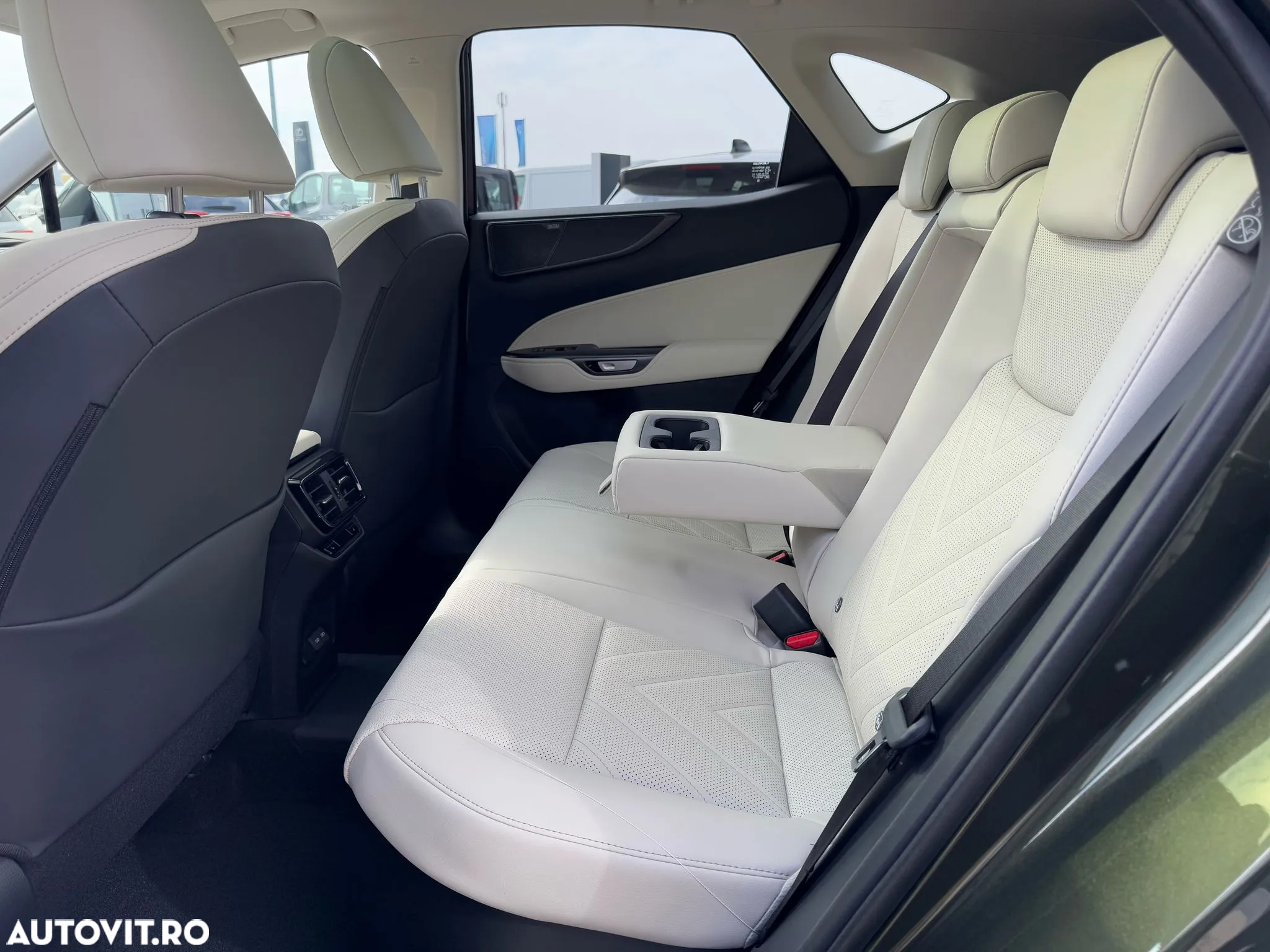Lexus Seria NX 450h+ AWD CVT PHEV Luxury - 25