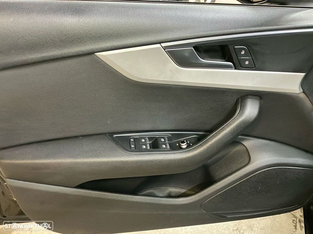 Audi A4 Avant 2.0 TDI Advance - 19