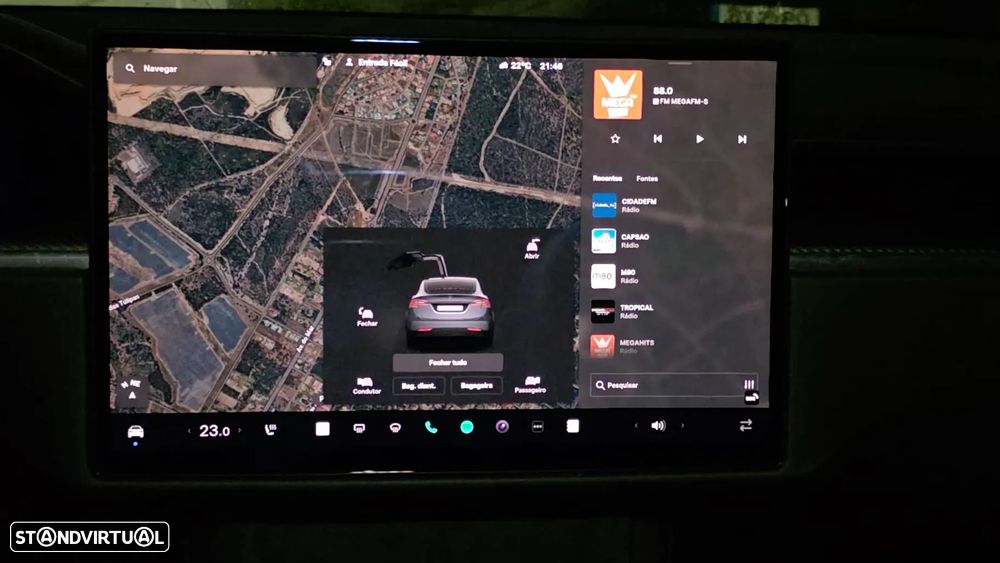 Tesla Model X Plaid AWD - 55
