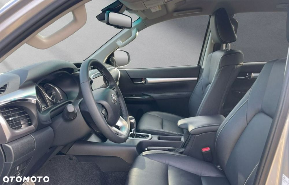 Toyota Hilux - 3