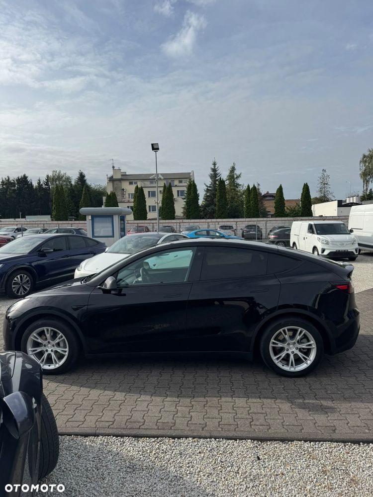 Tesla Model Y Long Range RWD - 5