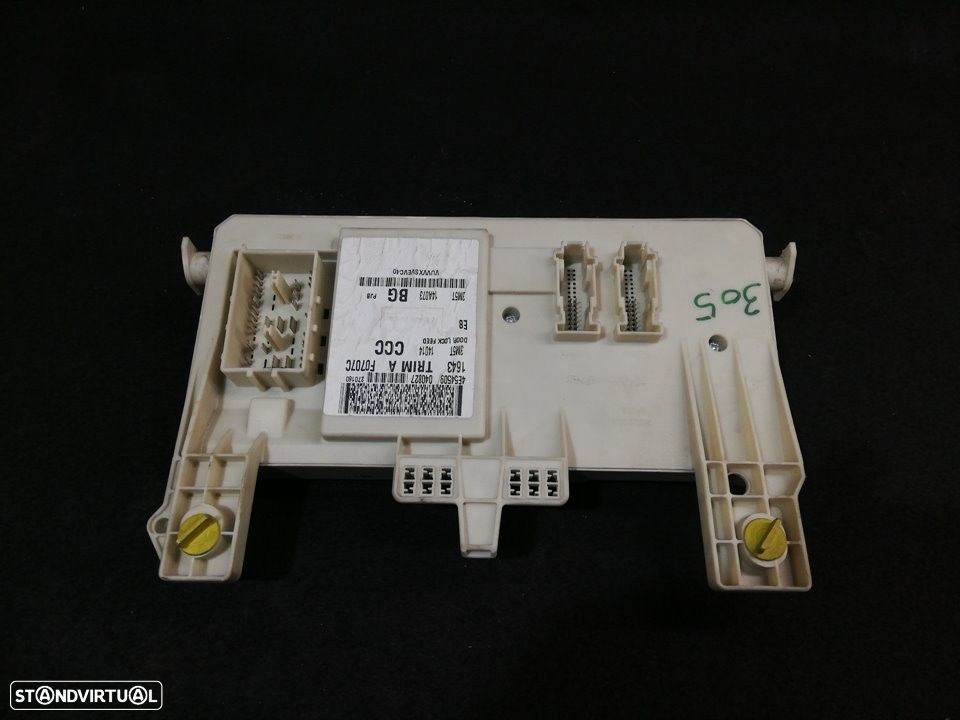 CAIXA RELÉS / FUSÍVEIS FORD FOCUS C-MAX 2004 - 4