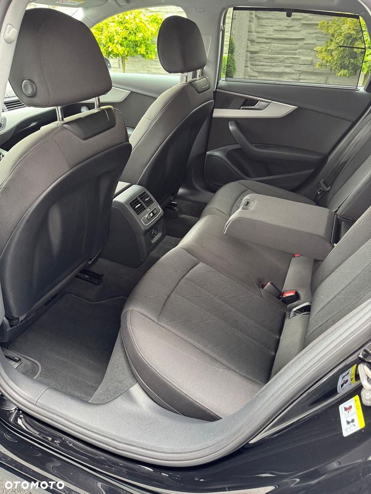 Audi A4 Avant 35 TDI mHEV S tronic - 9