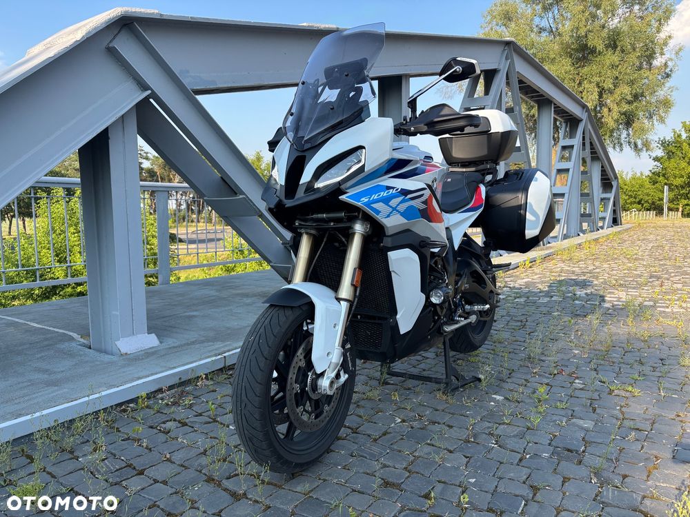 BMW XR - 7