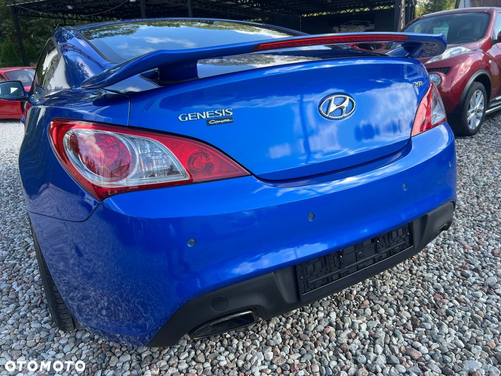 Hyundai Genesis Coupe 2.0 T - 21