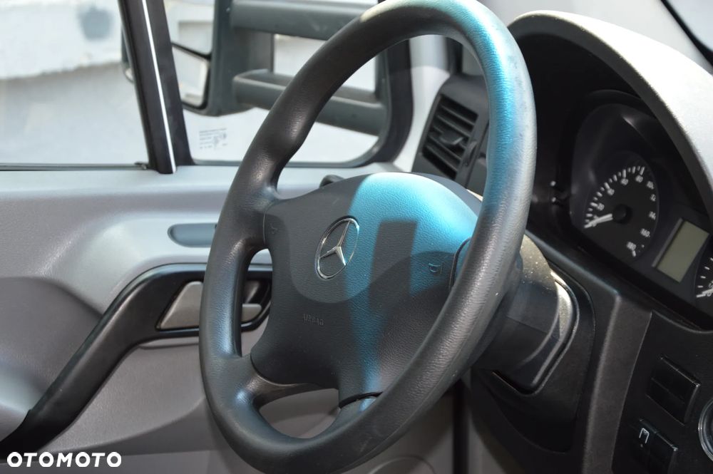 Mercedes-Benz SPRINTER 316 416 516 - 38
