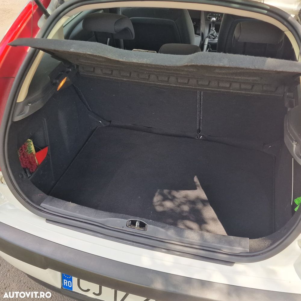 Citroën C4 1.4i 16V SX - 17