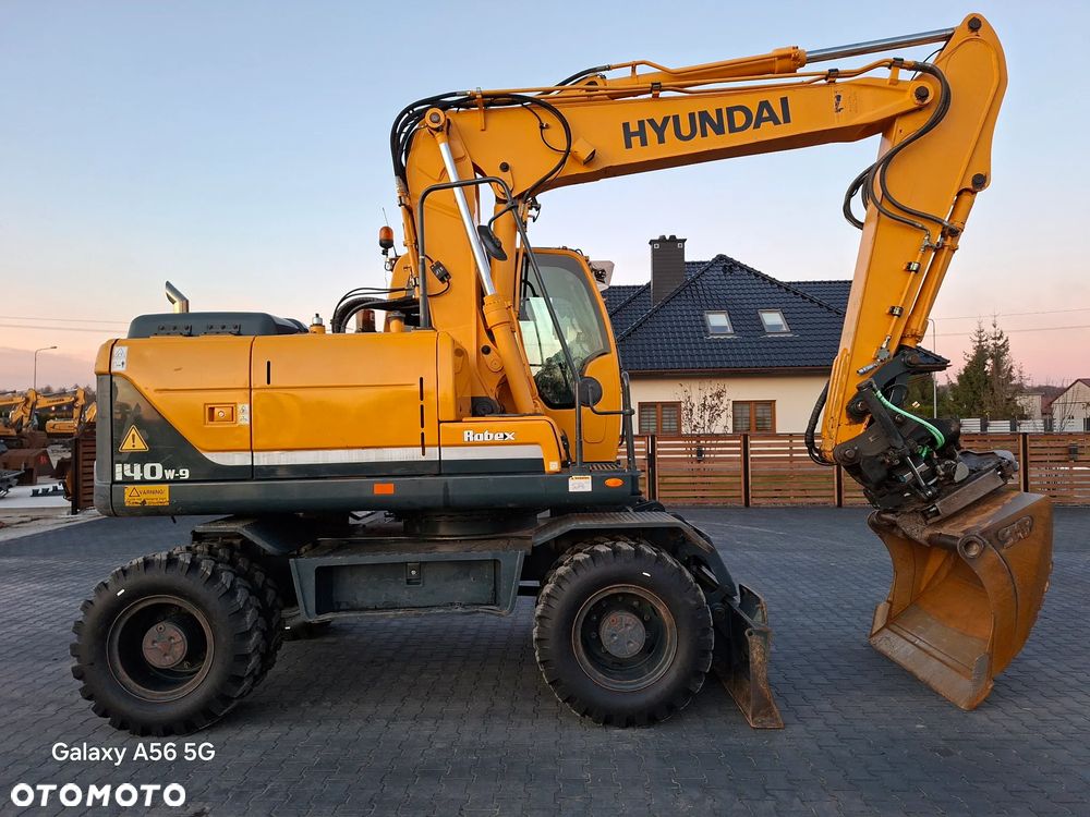 Hyundai 140W ROTOTILT ze szczypcami - 12