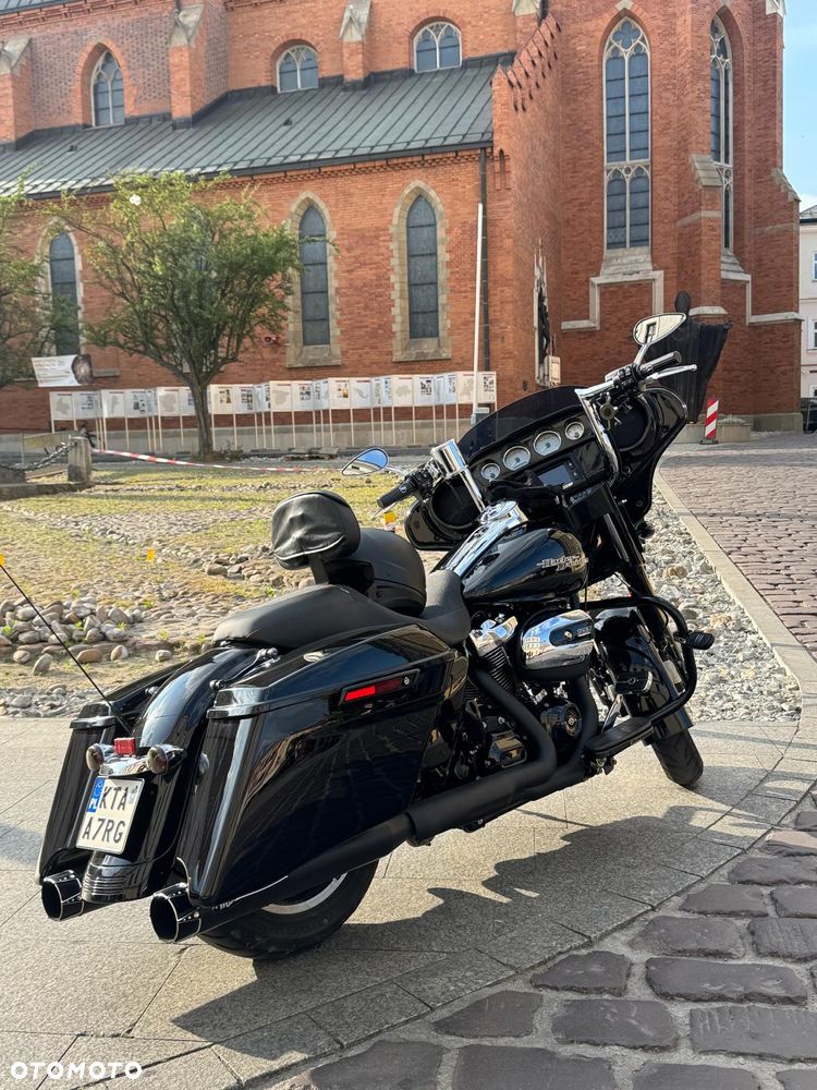 Harley-Davidson Touring Street Glide - 1