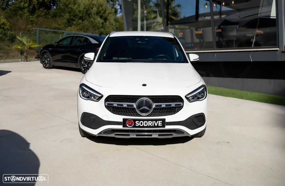 Mercedes-Benz GLA 250 e 8G-DCT Progressive - 4