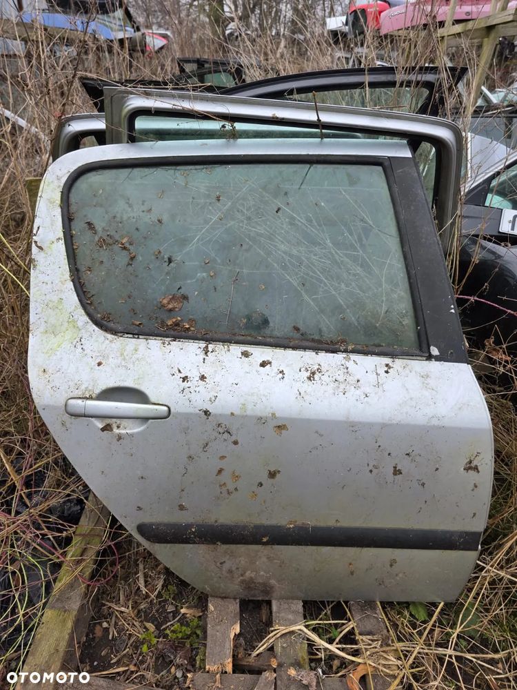 DRZWI PRAWE TYLNE PEUGEOT 308