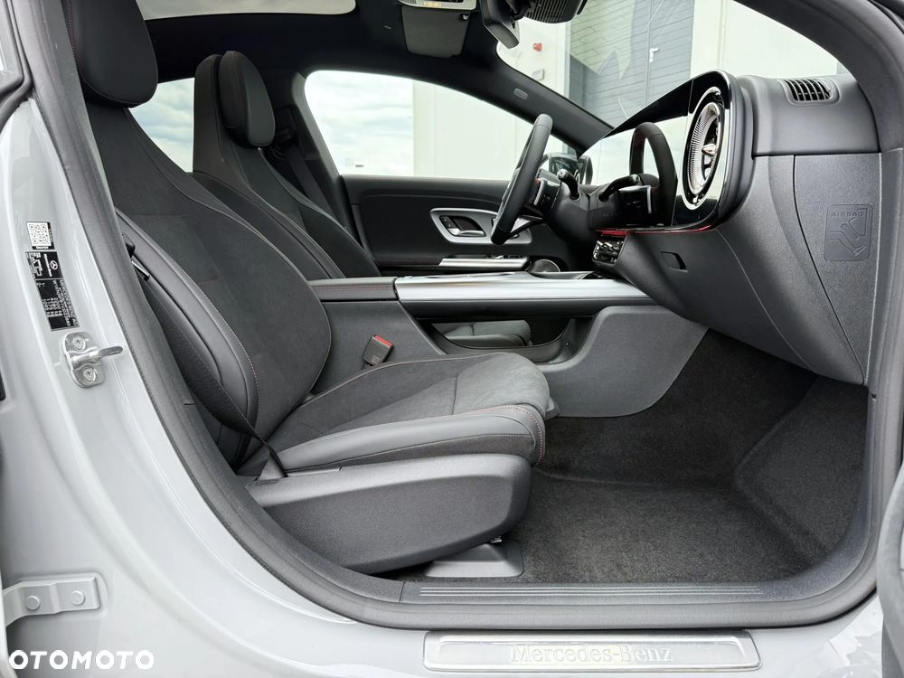 Mercedes-Benz CLA - 22