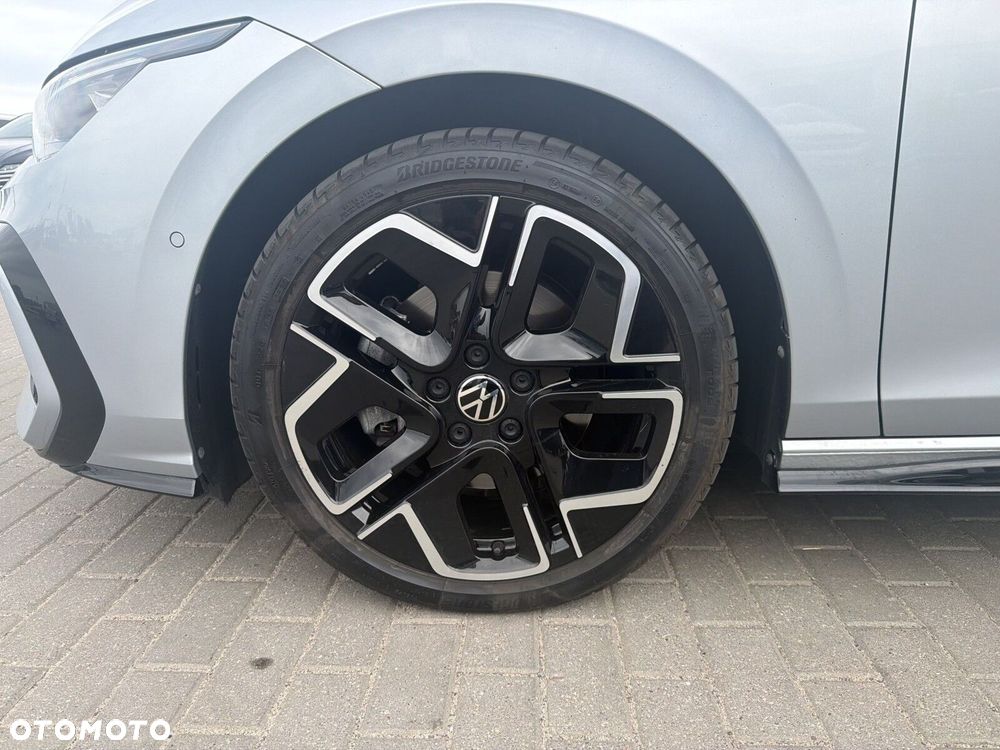 Volkswagen Golf Variant 2.0 TDI R-Line DSG - 31