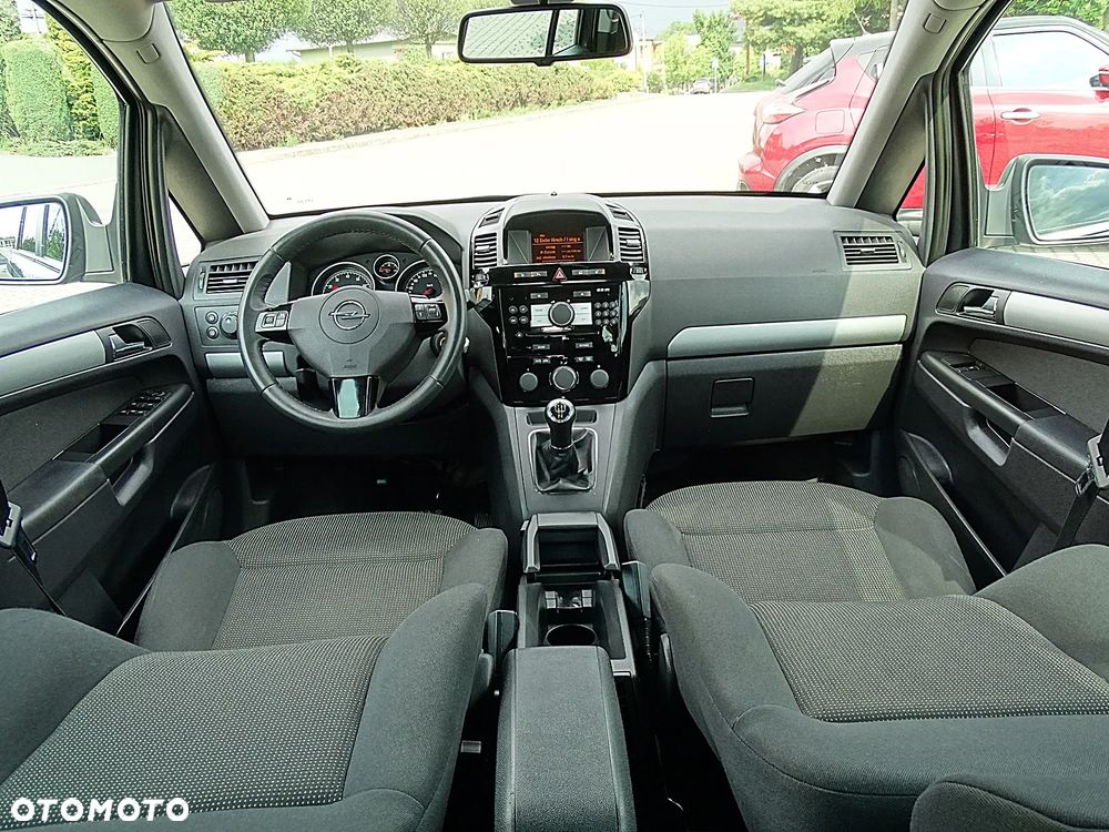 Opel Zafira 1.8 Innovation - 34