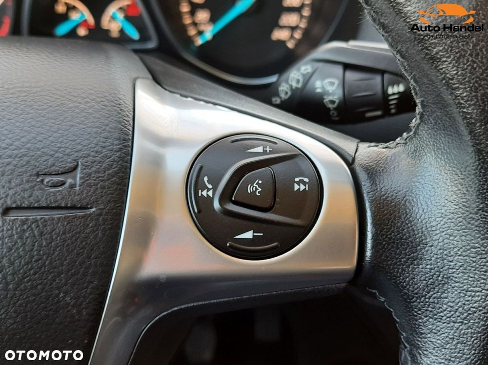 Ford Kuga 1.5 EcoBoost 2x4 Titanium - 21