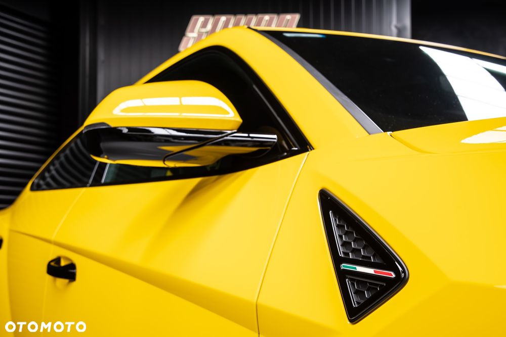 Lamborghini Urus - 13