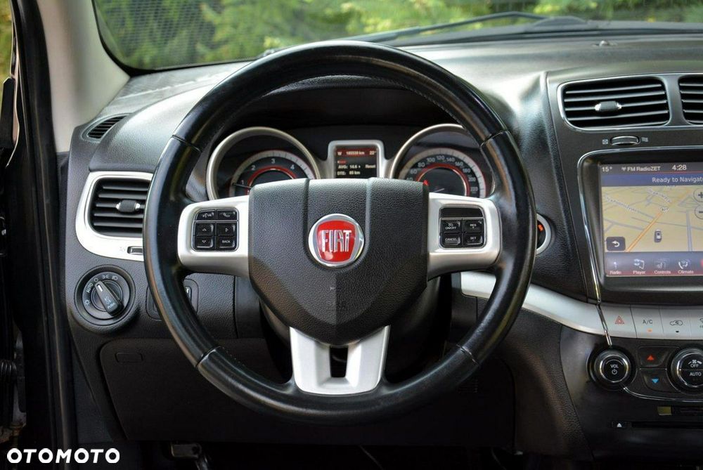 Fiat Freemont 2.0 Multijet Lounge AWD - 24