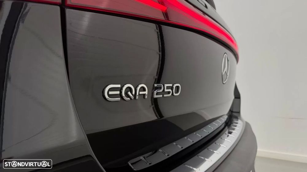 Mercedes-Benz EQA 250 AMG Line - 9