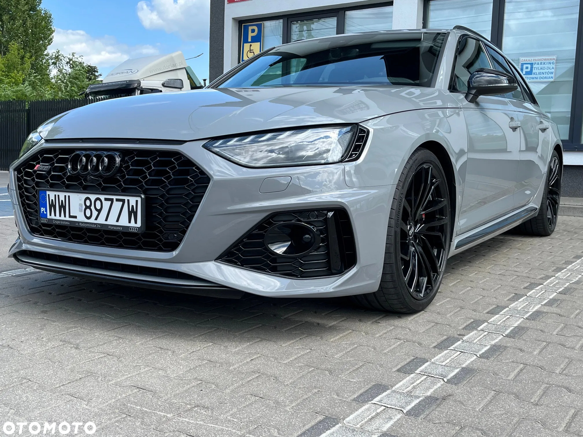 Audi RS4 TFSI Quattro Tiptronic - 9
