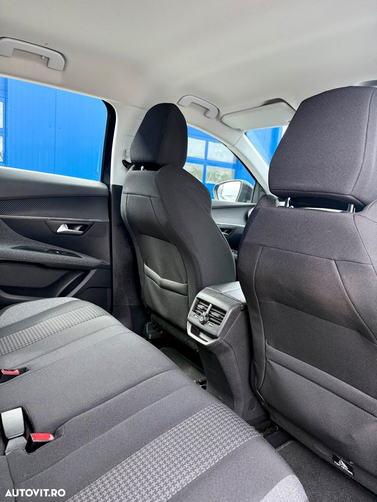Peugeot 3008 PureTech 130 Stop & Start GPF EAT8 Active Pack - 17