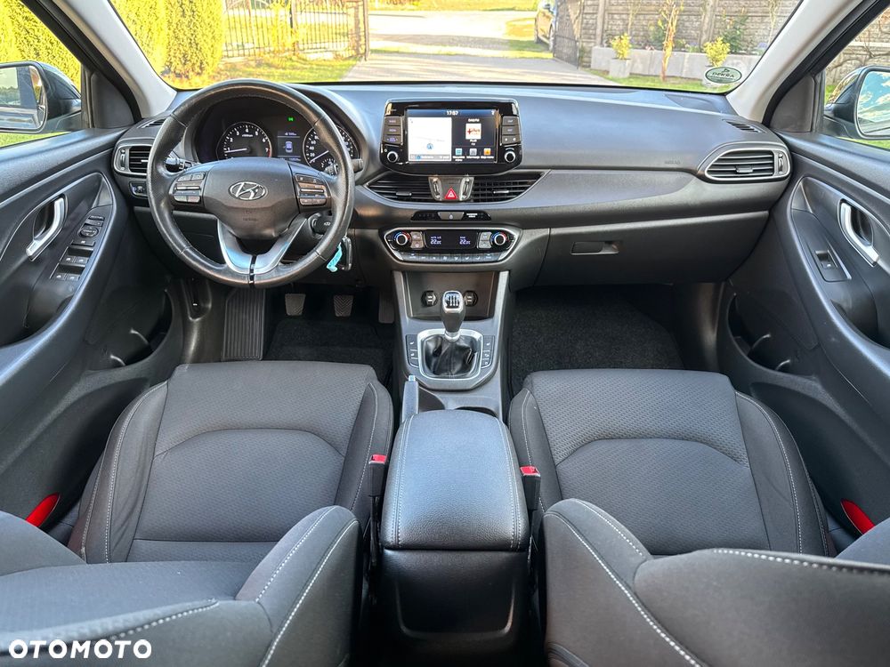Hyundai i30 1.4 T-GDI YES!+ - 10