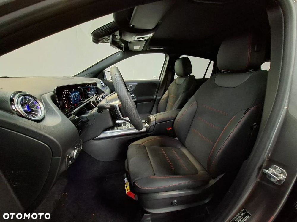 Mercedes-Benz GLA 200 AMG Line - 12