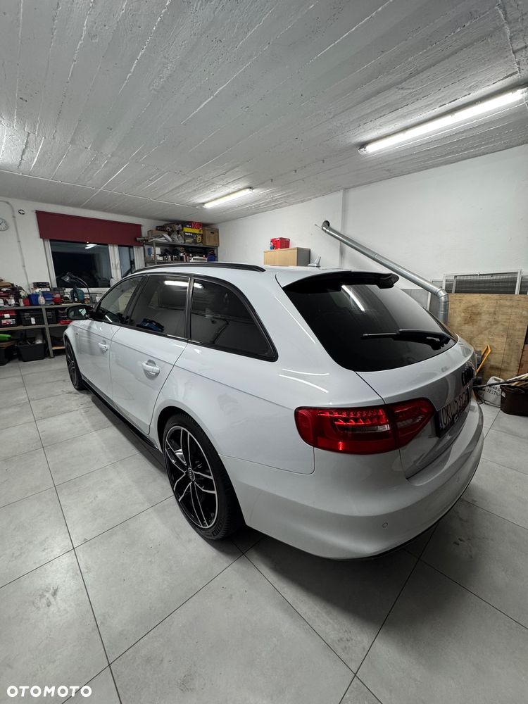 Audi A4 Avant 2.0 TDI Multitronic - 9